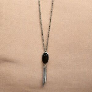 Elegant Black and Silver Pendant Necklace